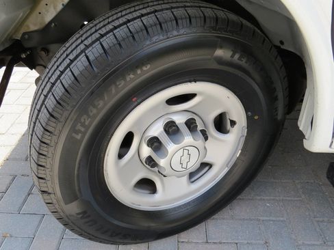 Used 2016 Chevrolet Express 3500 image 44