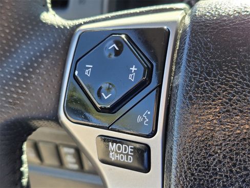 Used 2022 Toyota 4Runner SR5 Premium image 27