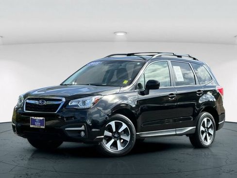 Used 2018 Subaru Forester 2.5i Limited AWD/4WD image 2