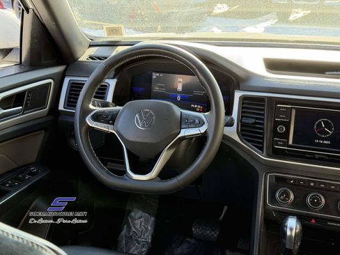 Used 2022 Volkswagen Atlas Cross Sport SE image 43