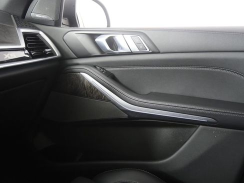 Used 2024 BMW X5 sDrive40i w/ Premium Package RWD image 24