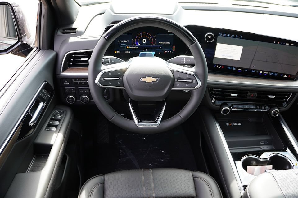 New 2026 Chevrolet Tahoe High Country AWD/4WD image 16