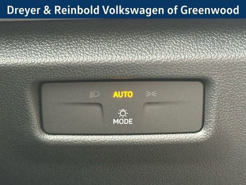 New 2026 Volkswagen Tiguan SE image 20