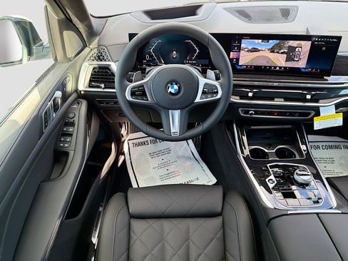 New 2026 BMW X7 xDrive40i w/ Executive Package image 18