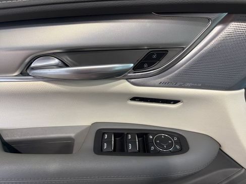 Certified 2024 Cadillac XT5 Premium Luxury w/ LPO, Floor Liner Package AWD/4WD image 17