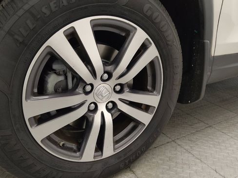Used 2018 Honda Pilot EX image 31
