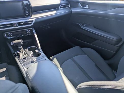 Used 2022 Kia K5 LXS image 16