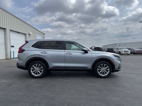 Used 2023 Honda CR-V EX image 8