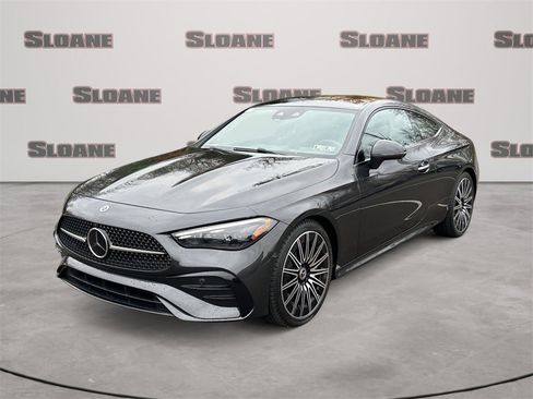 Used 2025 Mercedes-Benz CLE 450 CLE 450 image 1