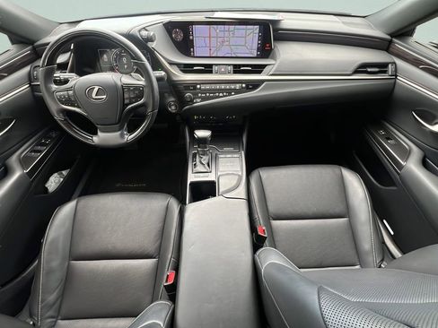 Used 2019 Lexus ES 350 w/ Premium Package FWD image 10