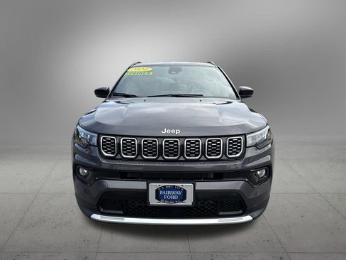 Used 2024 Jeep Compass Limited image 7
