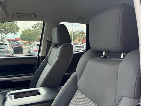 Used 2018 Toyota Tundra SR5 image 17