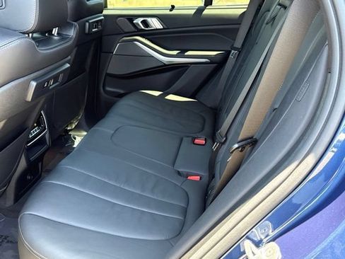 Used 2019 BMW X5 xDrive40i w/ M Sport Package AWD/4WD image 32