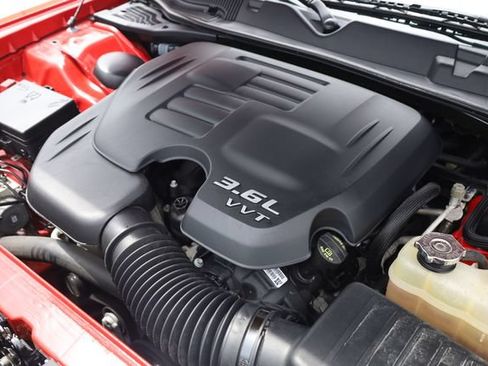 Used 2023 Dodge Challenger SXT RWD image 11
