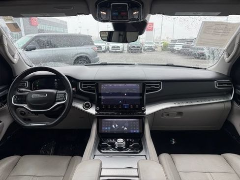 Used 2023 Jeep Grand Wagoneer L 4WD w/ Flexible Seating Group image 3