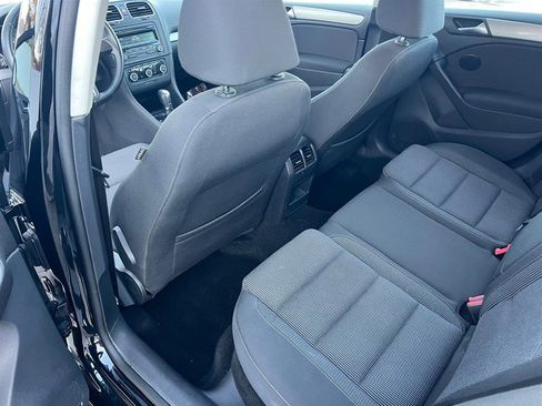 Used 2013 Volkswagen Golf 4-Door image 18