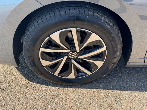 Used 2025 Volkswagen Jetta S image 7