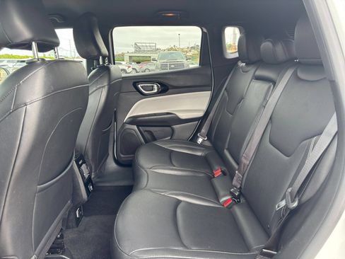 Used 2025 Jeep Compass Limited AWD/4WD image 27