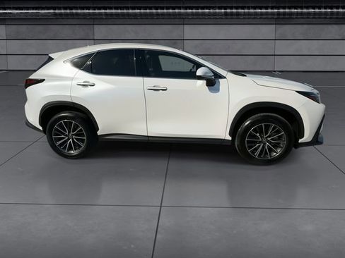Certified 2024 Lexus NX 250 FWD image 9