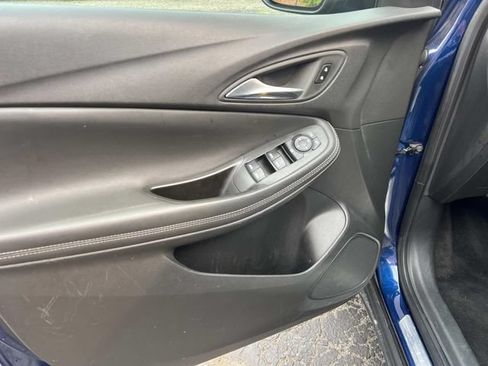 Used 2023 Buick Encore GX Preferred w/ Cold Weather Comfort Package FWD image 6