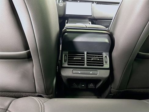 Used 2026 Land Rover Range Rover Evoque S image 25