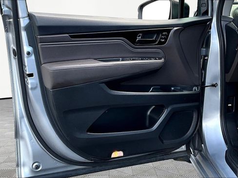 Used 2023 Honda Odyssey Touring image 19