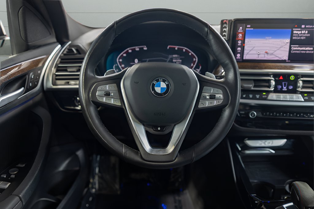 Used 2024 BMW X4 xDrive30i AWD/4WD image 27