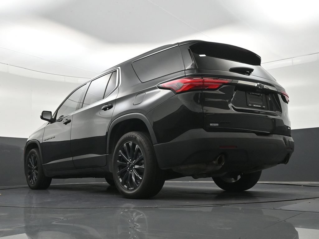 Used 2024 Chevrolet Traverse RS FWD image 30