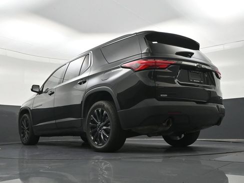 Used 2024 Chevrolet Traverse RS FWD image 30