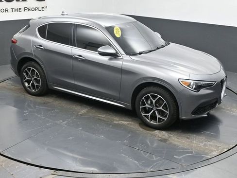 Used 2020 Alfa Romeo Stelvio Ti image 47