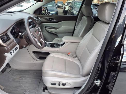 Used 2023 GMC Acadia SLT w/ Technology Package image 12