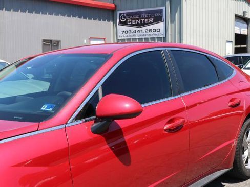 Used 2020 Hyundai Sonata SE w/ Cargo Package FWD image 4