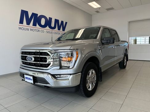 Used 2022 Ford F150 XLT w/ Equipment Group 302A High AWD/4WD image 2