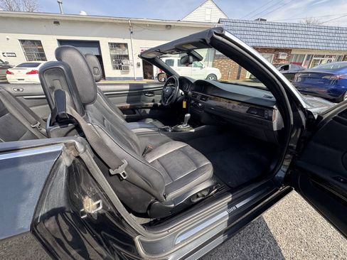 Used 2010 BMW 328i Convertible RWD image 41