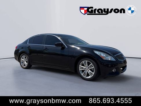 Used 2013 INFINITI G37 Journey w/ Premium Pkg RWD image 1