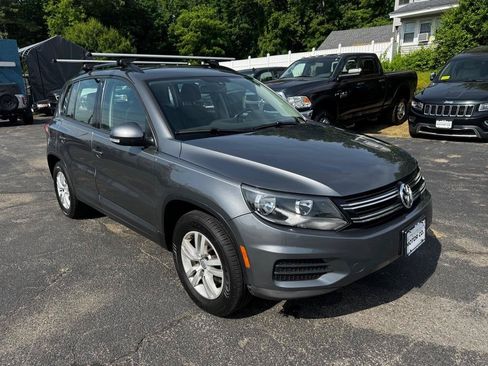 Used 2016 Volkswagen Tiguan S FWD image 9