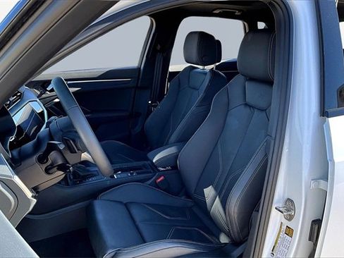 Used 2025 Audi Q3 2.0T Premium w/ Convenience Package image 27