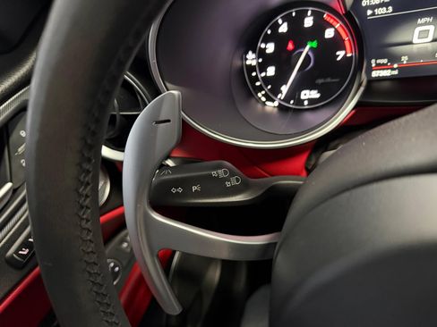 Used 2018 Alfa Romeo Stelvio Ti Sport image 33