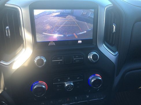 Used 2021 GMC Sierra 1500 Elevation w/ Driver Alert Package I image 11