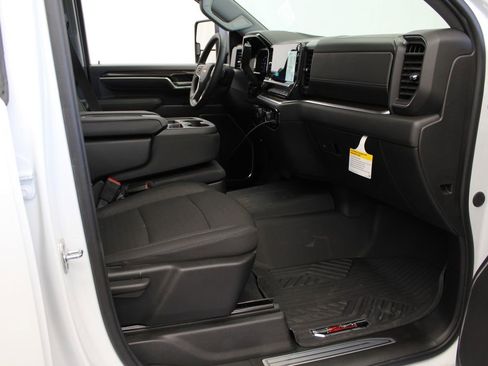 Used 2026 Chevrolet Silverado 2500 LT AWD/4WD image 31