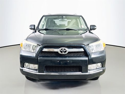 Used 2013 Toyota 4Runner SR5 image 2
