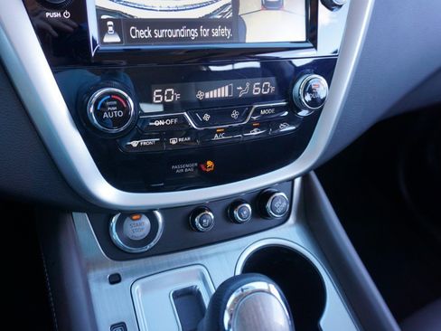 Used 2017 Nissan Murano Platinum w/ Platinum Technology Package image 19