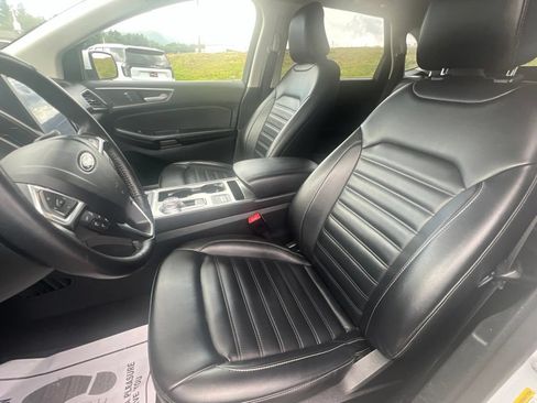 Used 2022 Ford Edge SEL AWD/4WD image 4