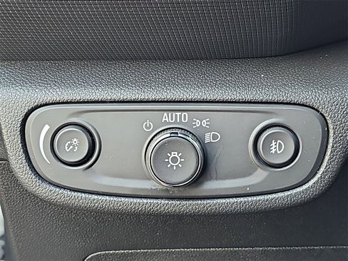 Certified 2023 Chevrolet TrailBlazer RS w/ Convenience Package image 30