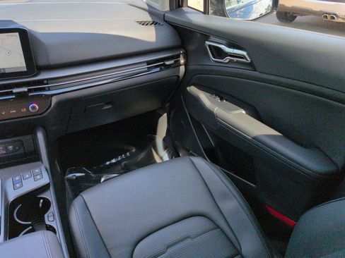 Certified 2026 Kia Sportage SX FWD image 17