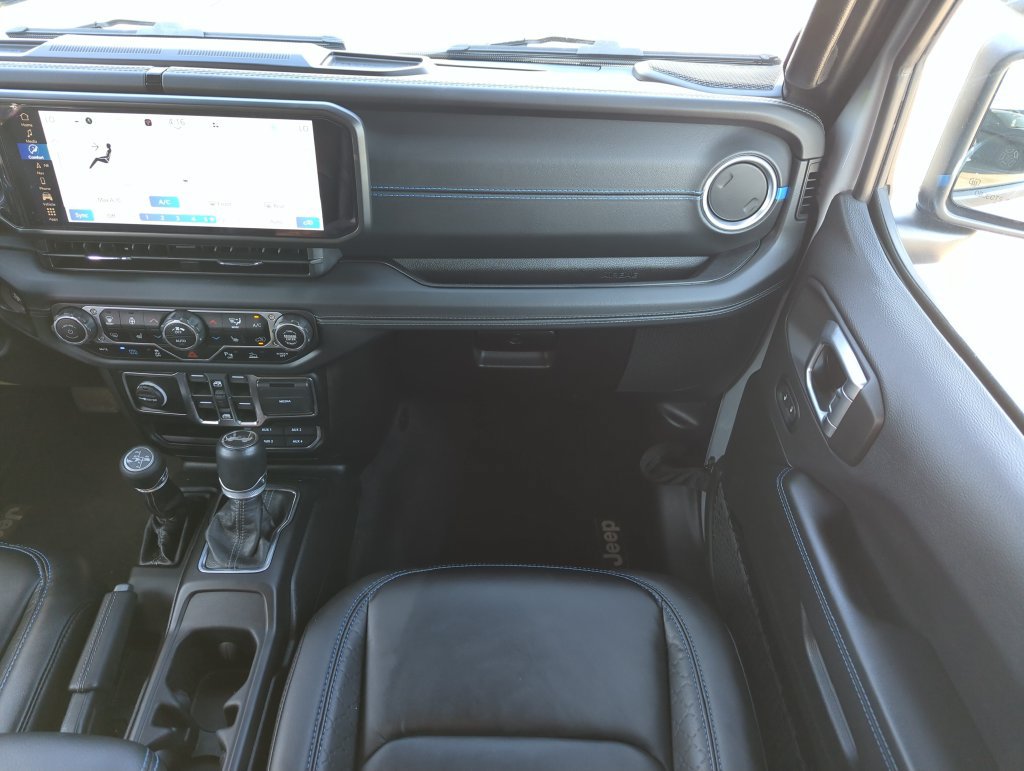 Used 2024 Jeep Wrangler High Altitude AWD/4WD image 13