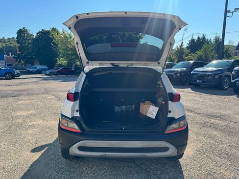 Used 2023 Hyundai Kona SEL w/ Cargo Package AWD/4WD image 5