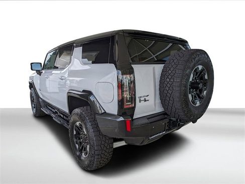 New 2025 GMC Hummer EV 2X w/ Extreme Off-Road Package image 2