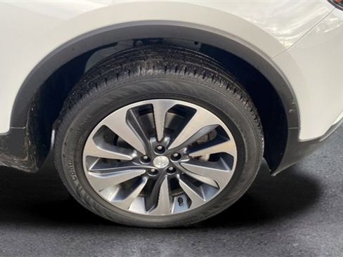 Used 2022 Buick Encore Preferred w/ Safety Package image 21