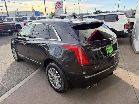Used 2017 Cadillac XT5 Luxury w/ Driver Awareness Package image 35